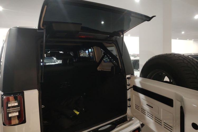 北京越野 北京BJ40 2024款 2.0T 城市猎人荣耀版局部细节23