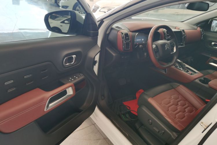 雪铁龙 天逸 C5 AIRCROSS 2017款 380THP 豪华型中控内饰20