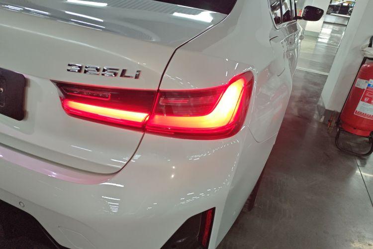 宝马3系 2024款 325Li M运动套装车身外观6006