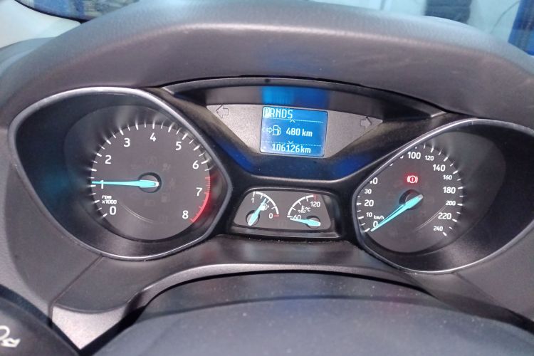 福特 福克斯 2017款 三厢 EcoBoost 125 自动超能风尚型智行版局部细节14