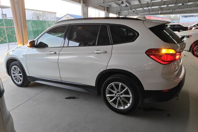 宝马X1 2019款 sDrive18Li 时尚型车身外观4