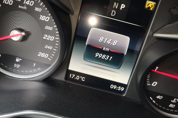 奔驰GLC 2019款 GLC 260 L 4MATIC 豪华型中控内饰15