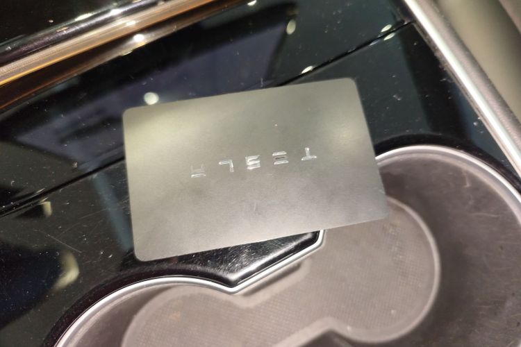 特斯拉 Model 3 2020款 标准续航后驱升级版中控内饰11