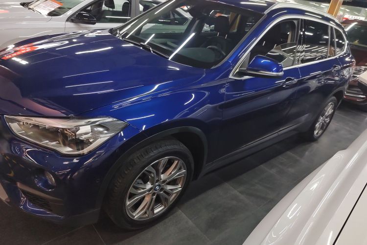 宝马X1 2019款 sDrive20Li 领先型车身外观4