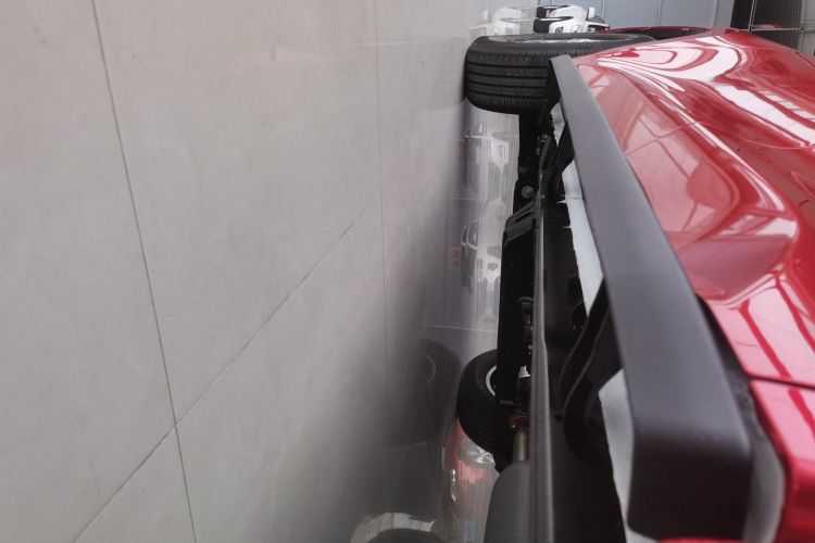 长城 炮 2023款 2.0T商用版自动柴油两驱精英型长箱GW4D20M局部细节9002