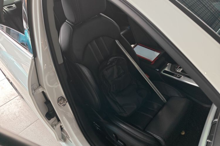 奥迪A4L 2023款 40 TFSI 时尚动感型局部细节41