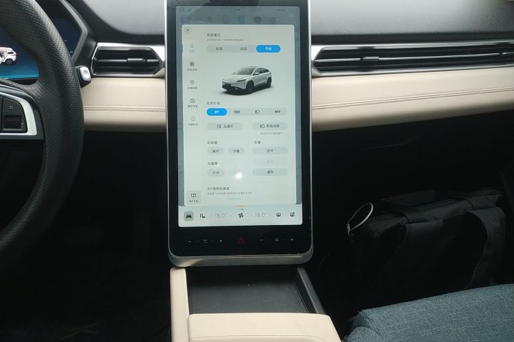 小鹏G3 2020款 520i 智享版中控内饰16