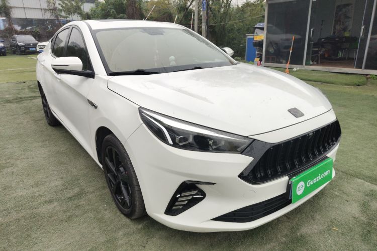 思皓A5 2023款 1.5T CVT豪华舒享型车身外观3