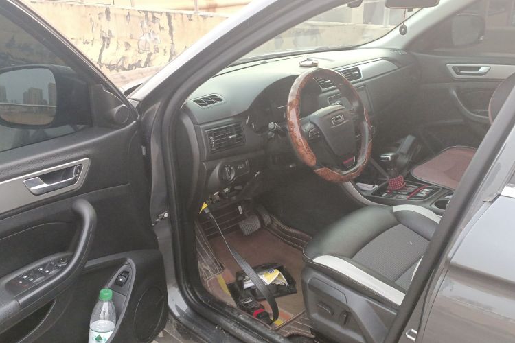 观致5 2018款 1.6T 自动尊贵型中控内饰20