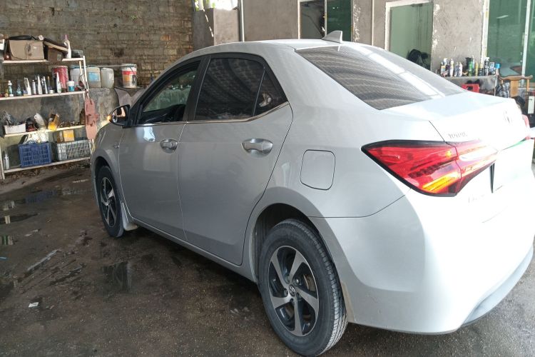 丰田 雷凌 2017款 改款双擎 1.8H GS E-CVT精英天窗版 国V车身外观6003