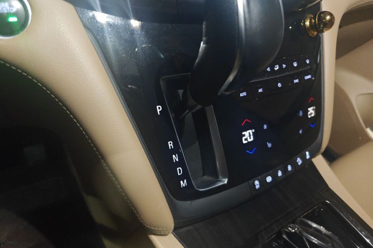 别克GL8 2017款 ES 28T 豪华型 国V中控内饰18