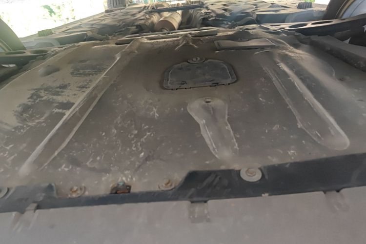 宝马X1 2019款 sDrive18Li 时尚型局部细节9008