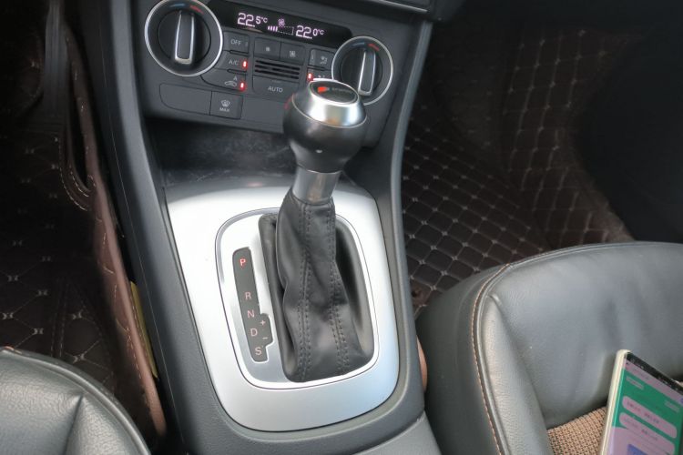 奥迪Q3 2017款 35 TFSI 时尚型局部细节18