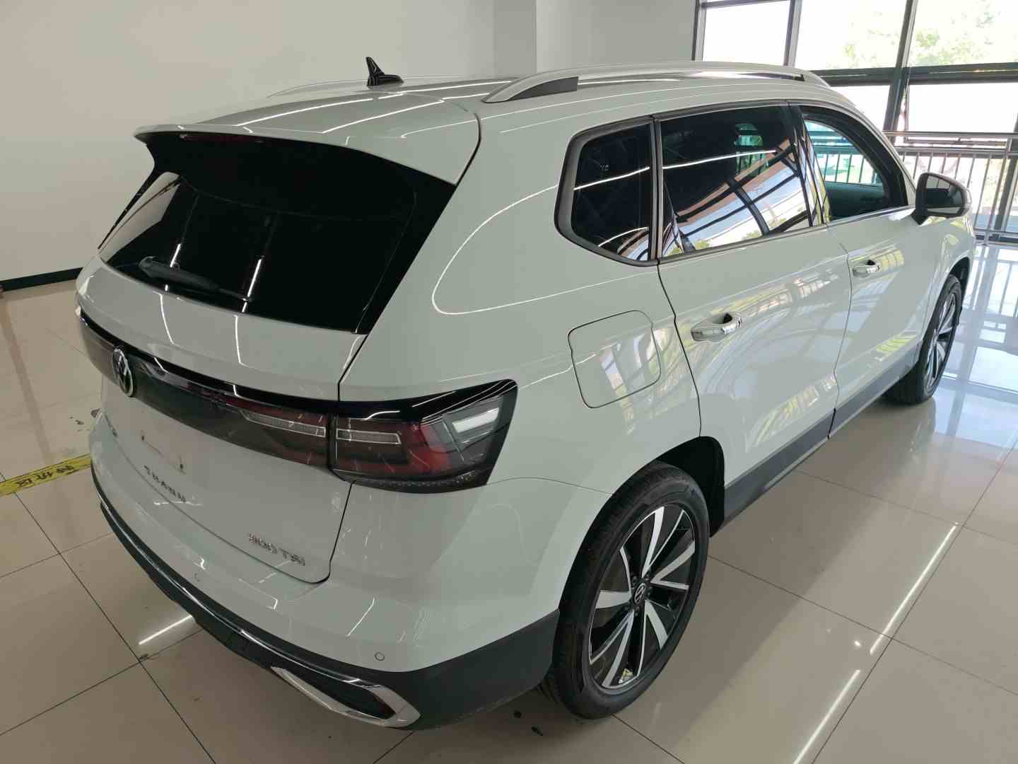 大众 途岳 2024款 300TSI 两驱皎月版(5)