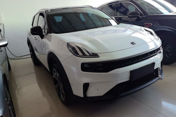 领克06 2023款 Remix 1.5T 劲Halo车身外观3