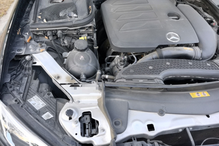 奔驰E级 2021款 改款 E 300 L 时尚型局部细节9006