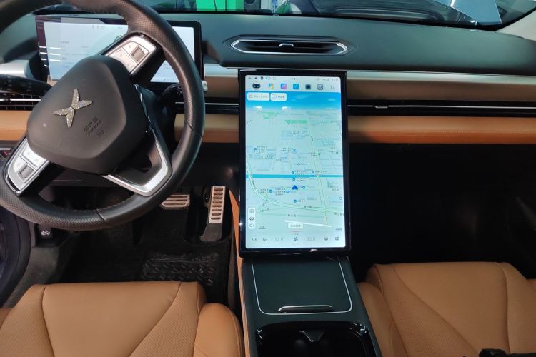 小鹏P5 2022款 550E中控内饰16