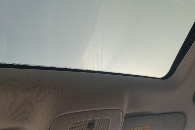 荣威i5 2020款 1.5L 手动4G互联领豪旗舰版中控内饰22