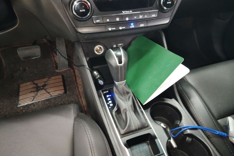 现代 途胜 2015款 1.6T 双离合两驱智能型中控内饰18