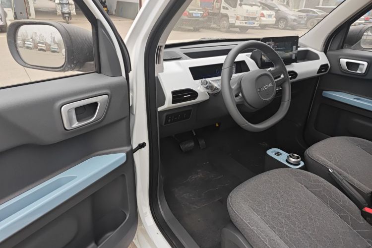 吉利银河 2024款 熊猫mini 200km 耐力熊中控内饰20