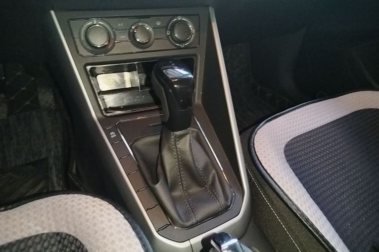 大众 Polo 2023款 改款 Plus 1.5L 自动纵情乐活版中控内饰18