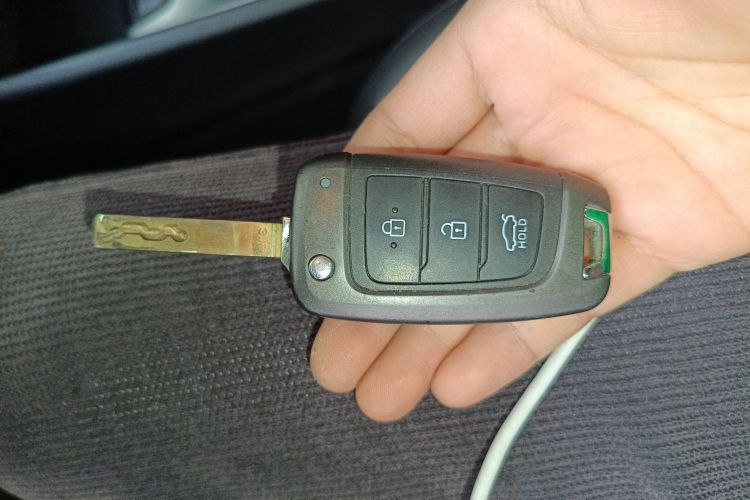 现代 悦动 2018款 1.6L 自动悦目版GL 国V中控内饰11