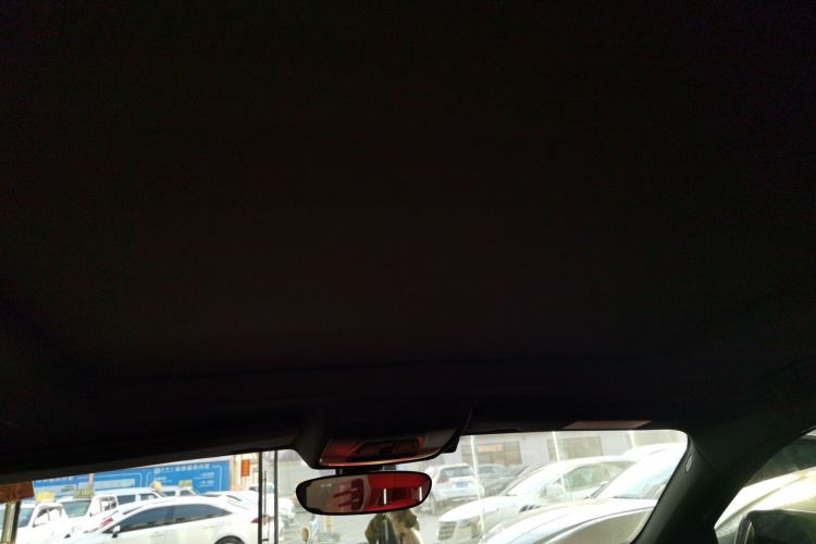 宝马X2 2020款 sDrive25i 领先型M越野套装局部细节22