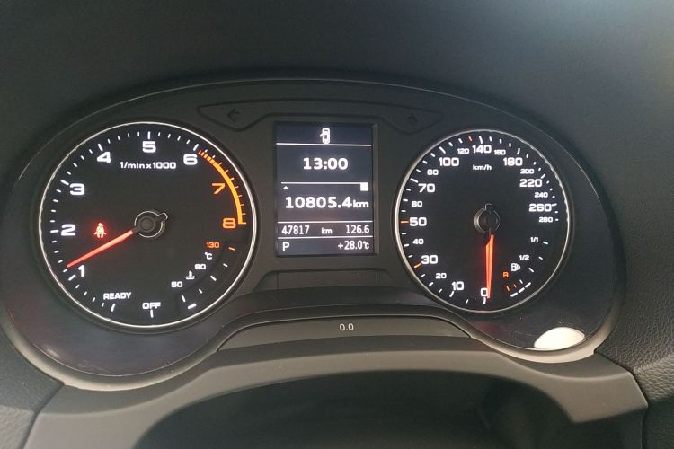 奥迪A3 2017款 Sportback 35 TFSI 时尚型中控内饰14