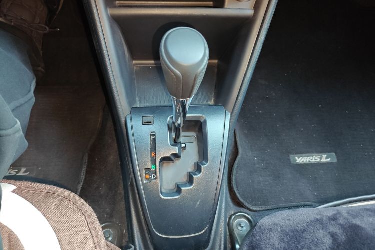 丰田 YARiS L 致享 2021款 1.5L CVT领先版中控内饰18