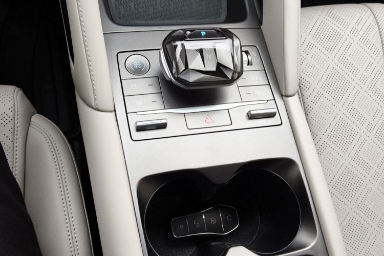 比亚迪 元UP 2024款 401KM 领先型中控内饰18