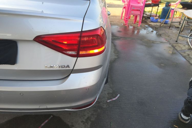 大众 朗逸 2015款 1.6L 自动风尚版车身外观6006