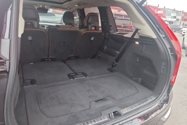 沃尔沃XC90 2019款 T6 智雅版 7座 国VI机舱底盘23