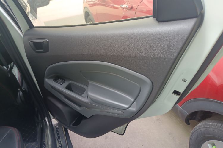 福特 翼搏 2013款 1.5L 手动舒适型中控内饰7006