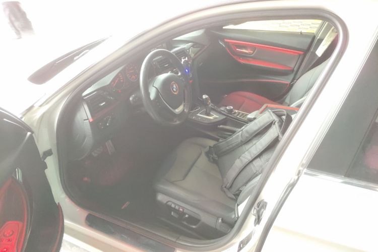 宝马3系 2015款 320Li 超悦版时尚型局部细节19