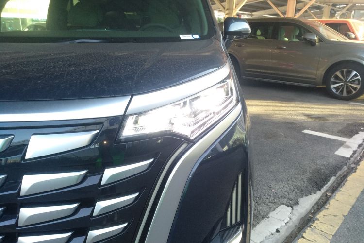 腾势D9 2022款 DM-i 1040 尊贵型局部细节36