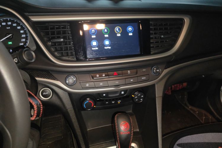 别克 英朗 2021款 改款 典范 1.5L 自动精英型中控内饰16