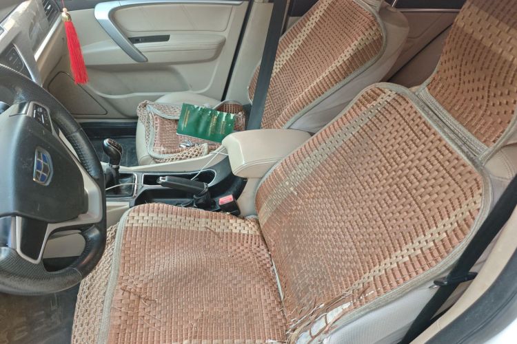 吉利汽车 帝豪 2017款 三厢百万款 1.5L 手动豪华型中控内饰19