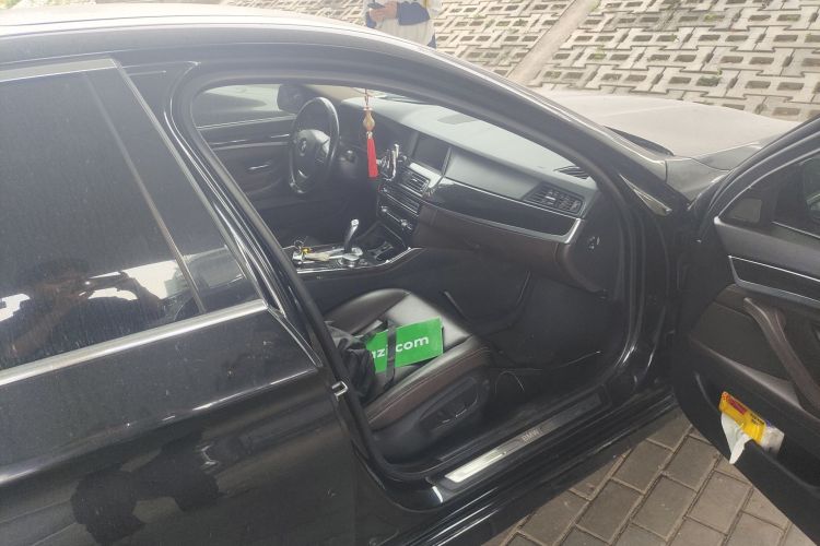 宝马5系 2017款 525Li 豪华设计套装局部细节9005