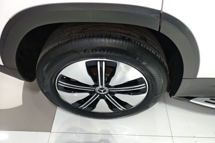 奔驰EQB 2022款 EQB 260车身外观6008