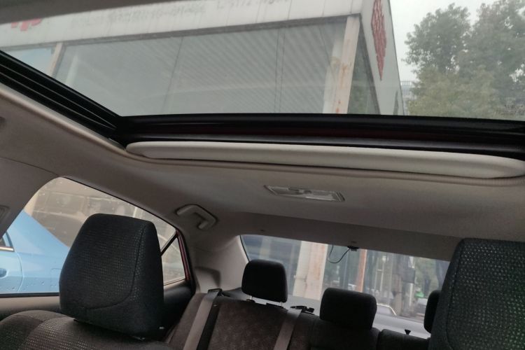 丰田 雷凌 2017款 改款 185T CVT领先版 国V局部细节22