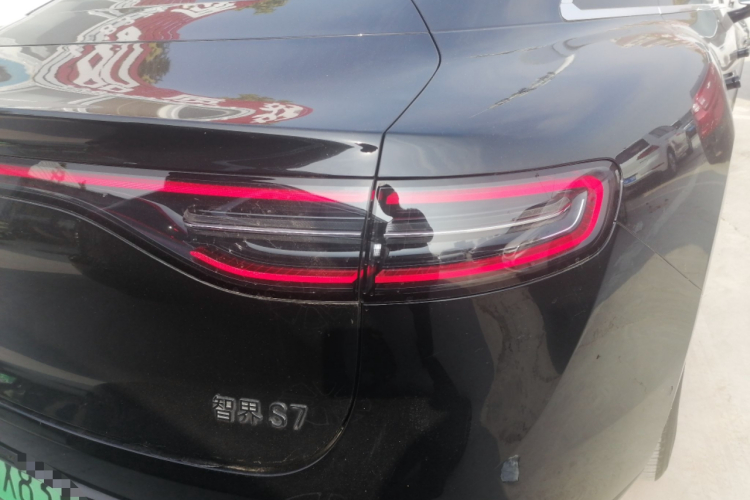 鸿蒙智行 智界S7 2025款 855km Max车身外观6006