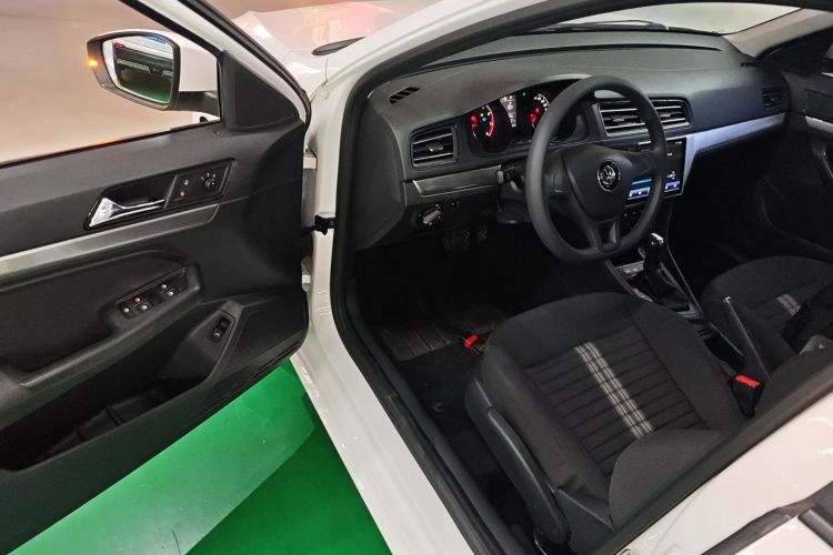 大众 2019款 朗逸启航 1.5L 自动风尚版 国VI中控内饰20