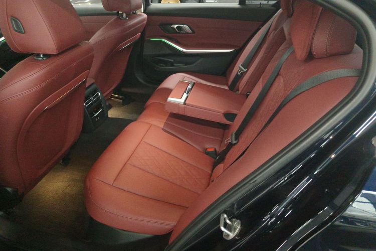 宝马3系 2023款 325Li xDrive M运动套装中控内饰21