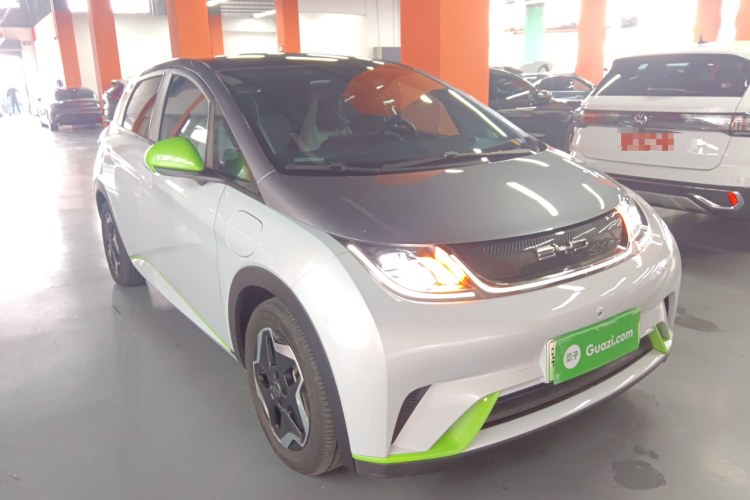 比亚迪 海豚 2021款 405km 时尚版车身外观3