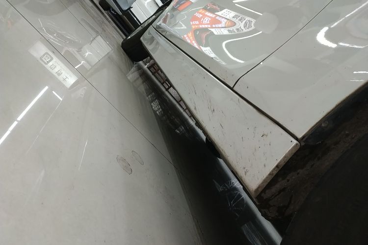 宝马3系 2017款 320Li 时尚型局部细节9001