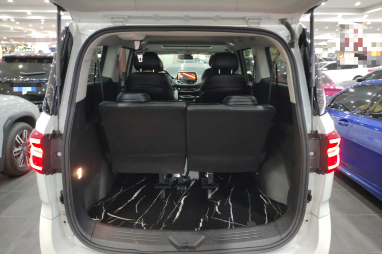 上汽大通MAXUS 大通G20 2021款 PLUS 2.0T 汽油自动豪华版局部细节23