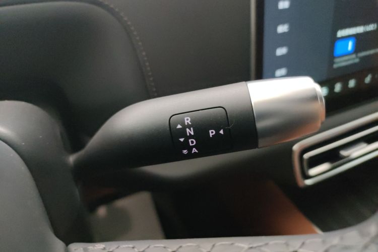 理想汽车 理想L9 2024款 Pro局部细节18