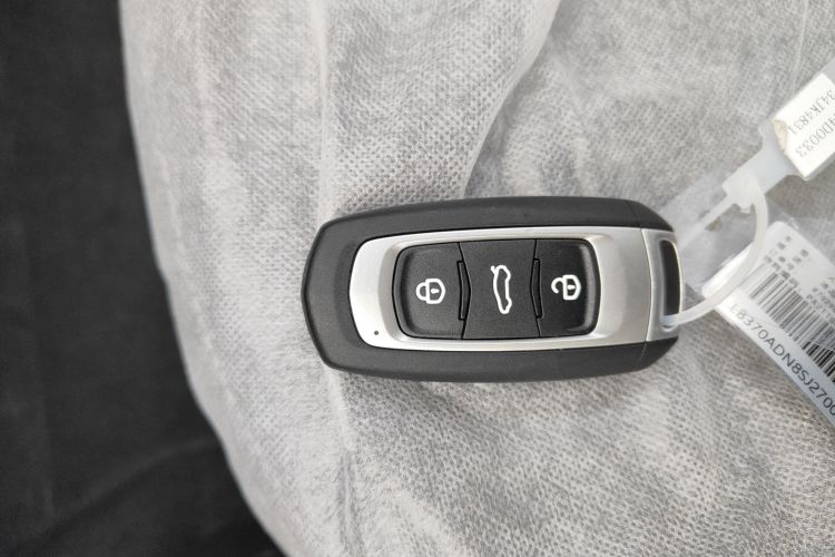 吉利银河 2024款 熊猫mini 200km 耐力熊中控内饰11