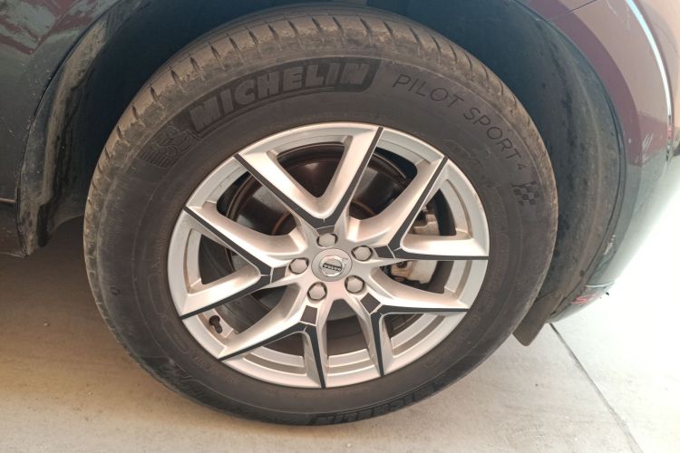 沃尔沃XC60 2020款 T5 四驱智逸豪华版车身外观10