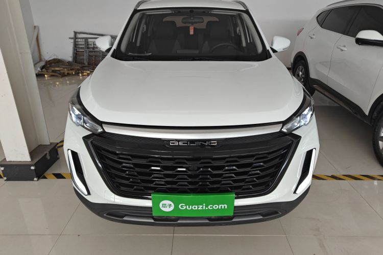 北京汽车 北京X3 2021款 1.5T 手动荣耀版车身外观2